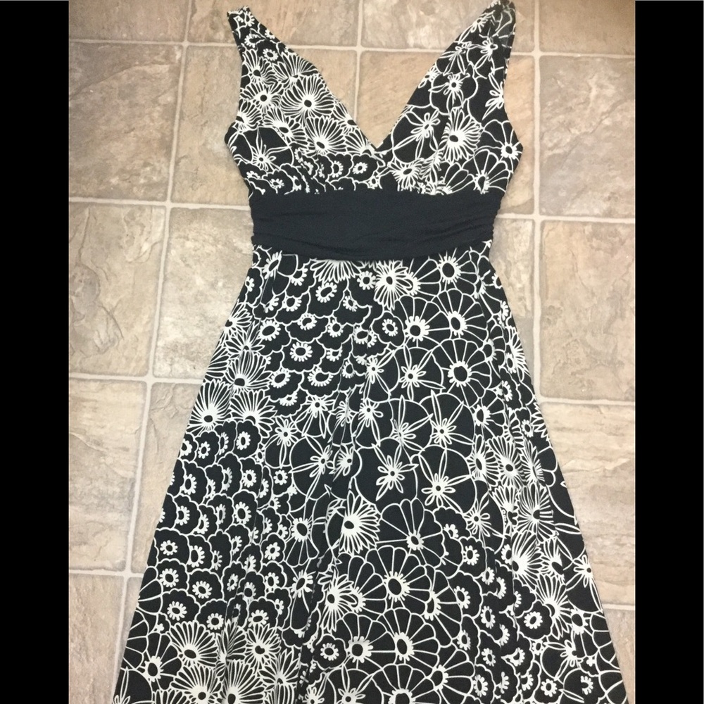 Sold!!!Maggie London Dress