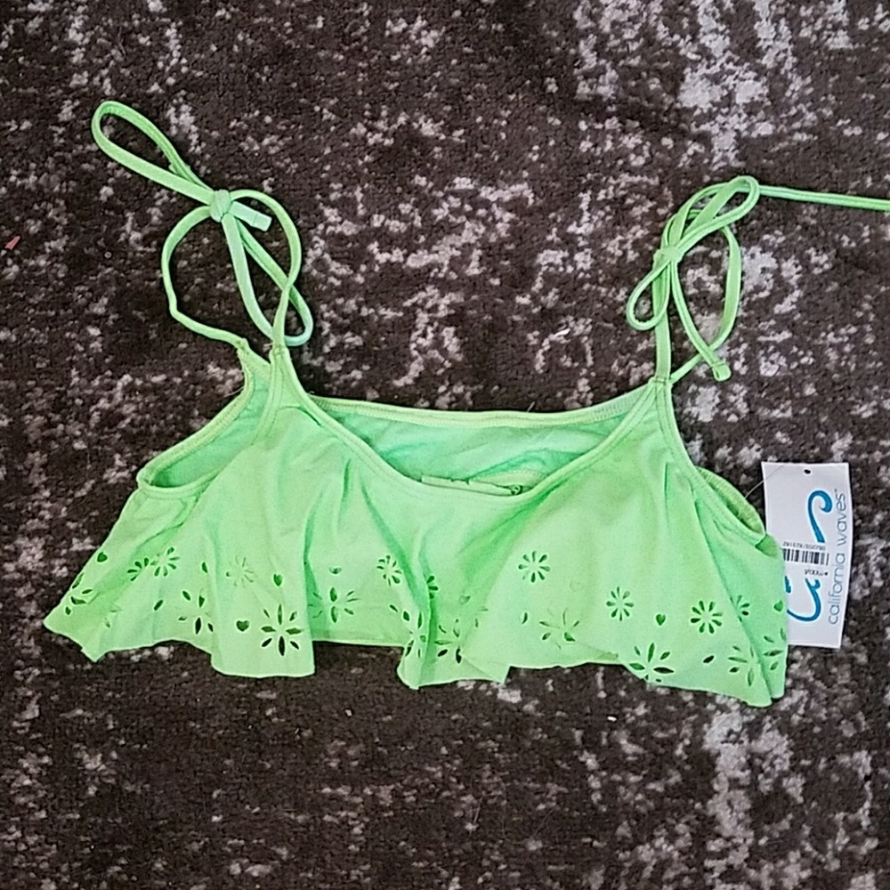 💥 3 for $15 💥  Neon green laser cut bikini
