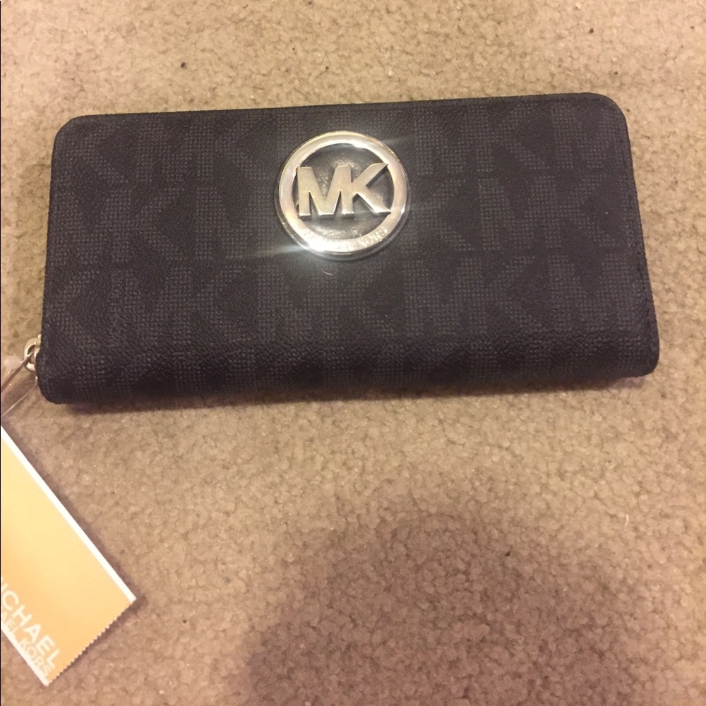 Michael Kors wallet
