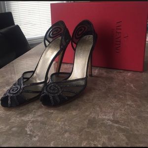 Valentino mesh crystal pumps