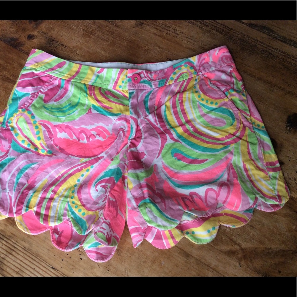 Lilly Pulitzer buttercup scalloped shorts sz 0