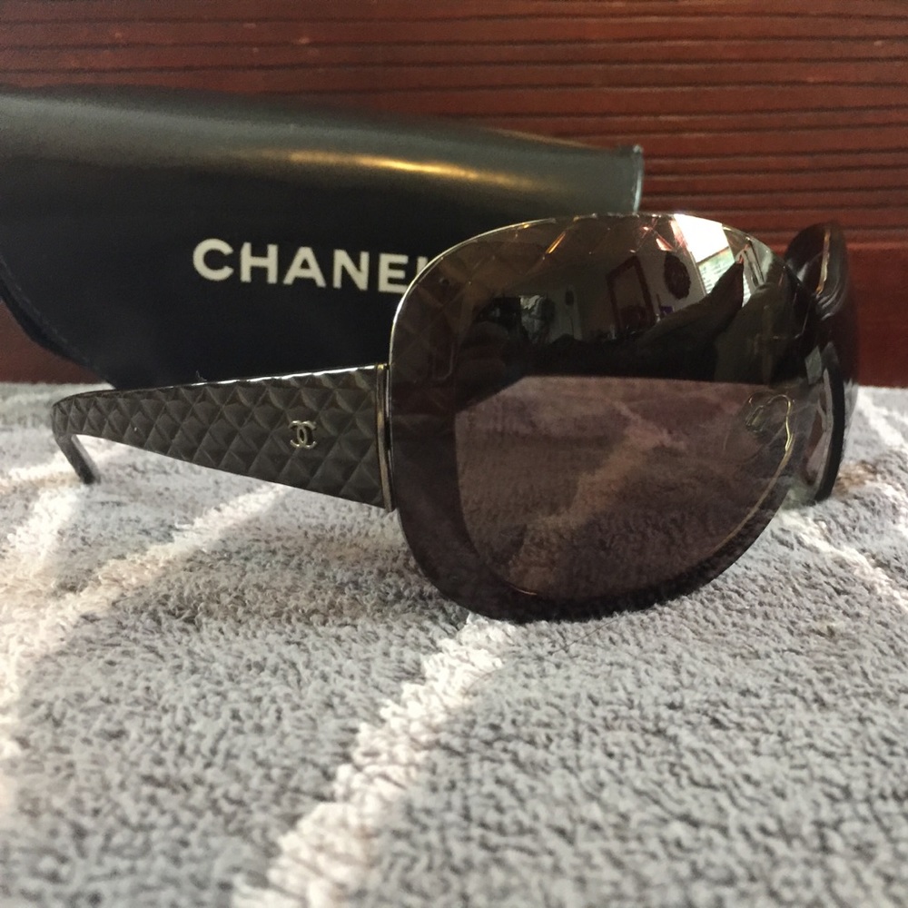 Chanel quilted sunglasses