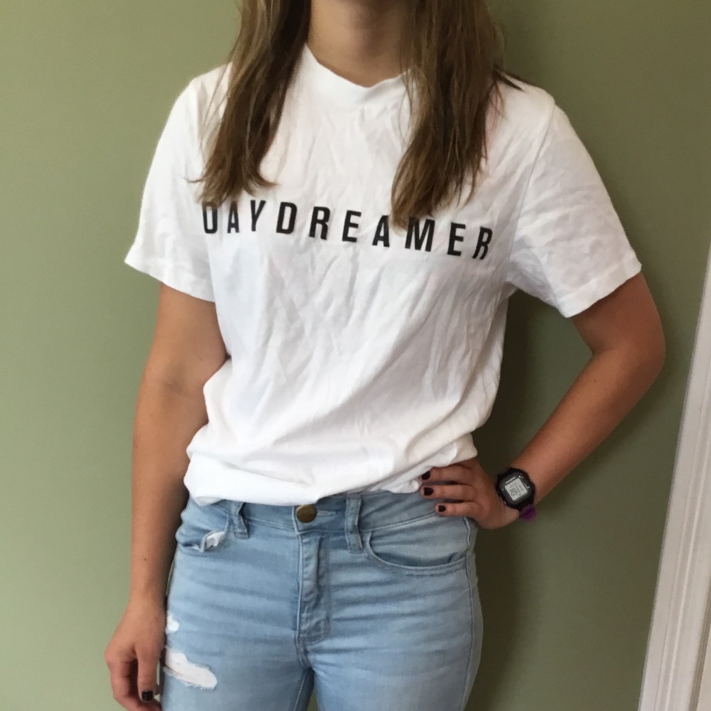 URBAN OUTFITTERS daydreamer tshirt