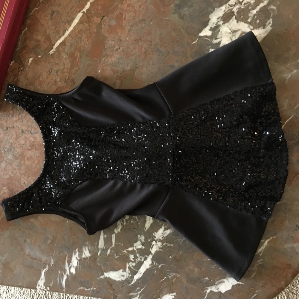 Cute dressy too - great condition!