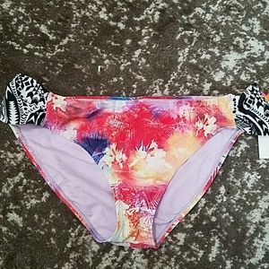 💥 3 for $15 💥 Tropical print bottoms