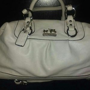 Coach purse (cream)
