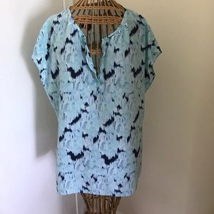 Max Studio Blue Ikat pattern blouse