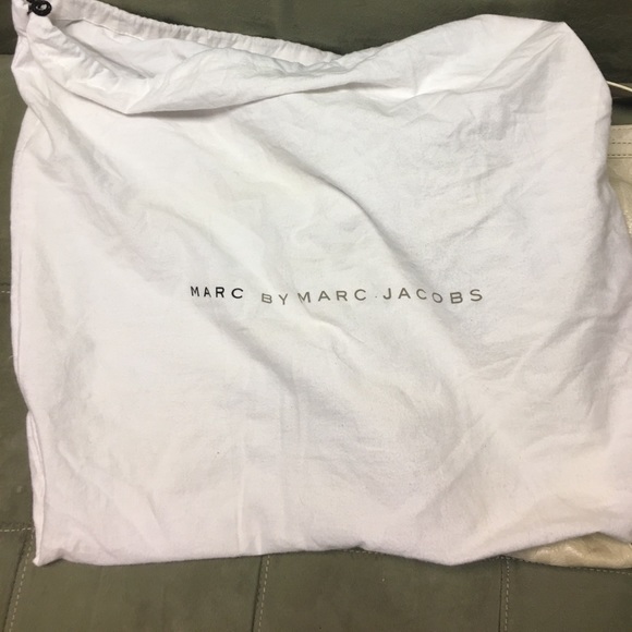 Marc by Marc Jacobs bag - Picture 2 of 3