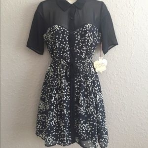 💙NWT: Princess Vera Wang Dress