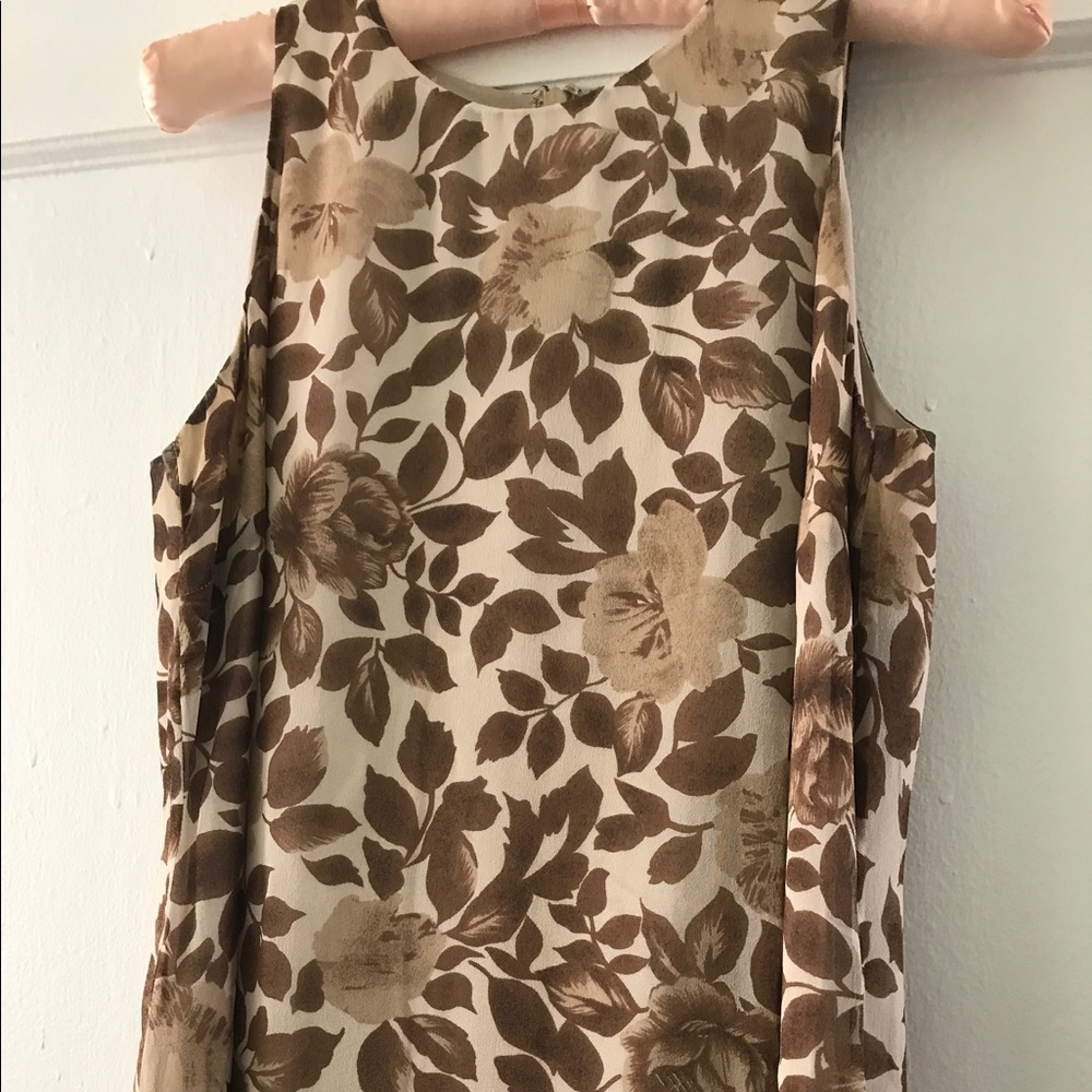 Silk dress. Foliage print. Elegant.