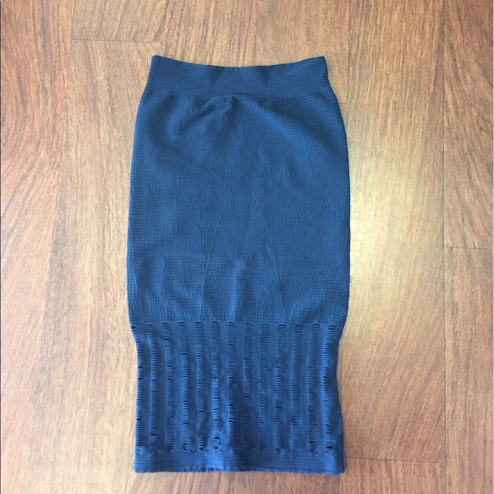 NWT BCBGENERATION navy blue skirt