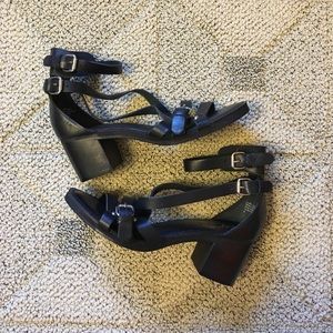 NWOT Seychelles Strappy Black Block Heels, Size 8