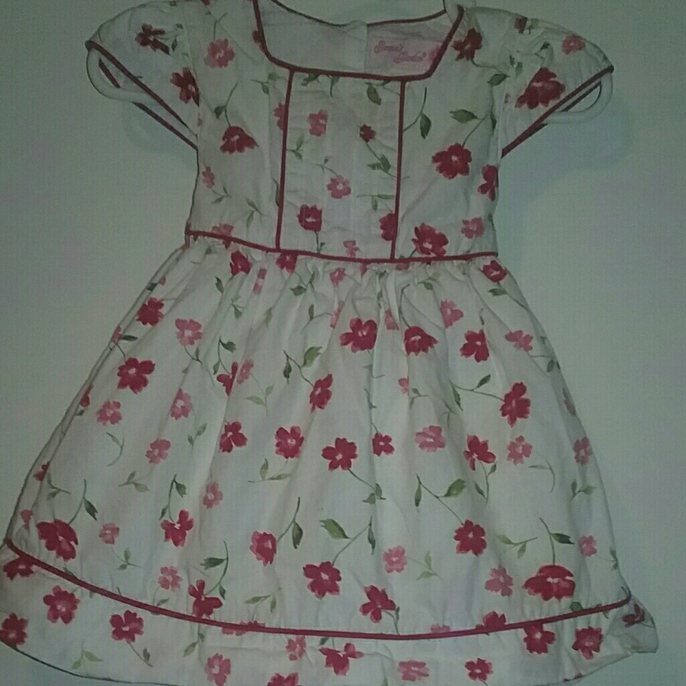 Precious 24 M Garden Party Dress w/ Cap Sleeves