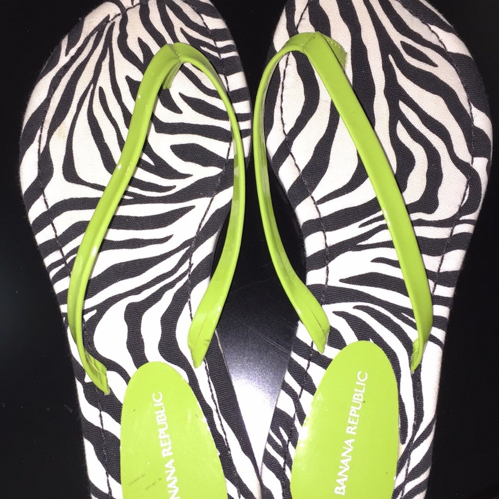 Banana Republic flip flops