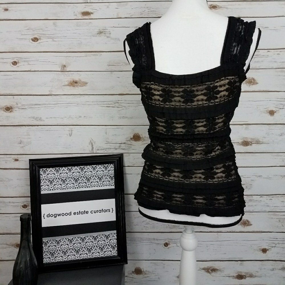 {Max Studio} Lined Black Lace Stretch Fit Top-S