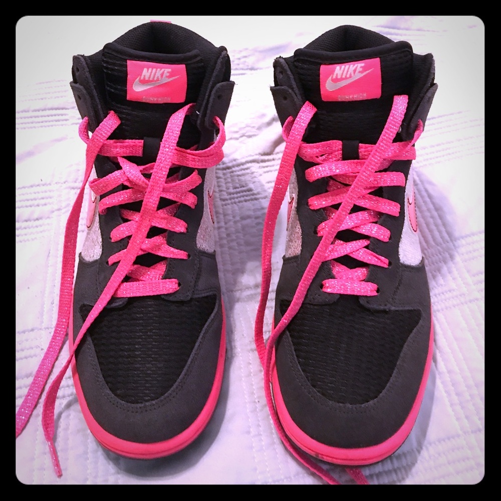 HOT Nike high tops