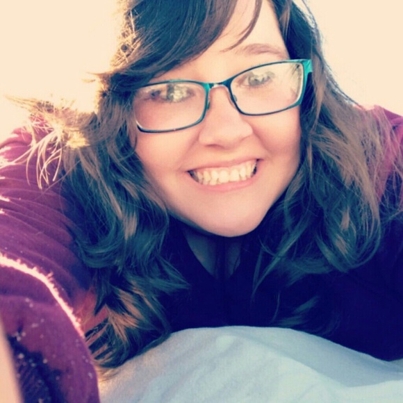 Meet your Posher, Krystal - Picture 1 of 1