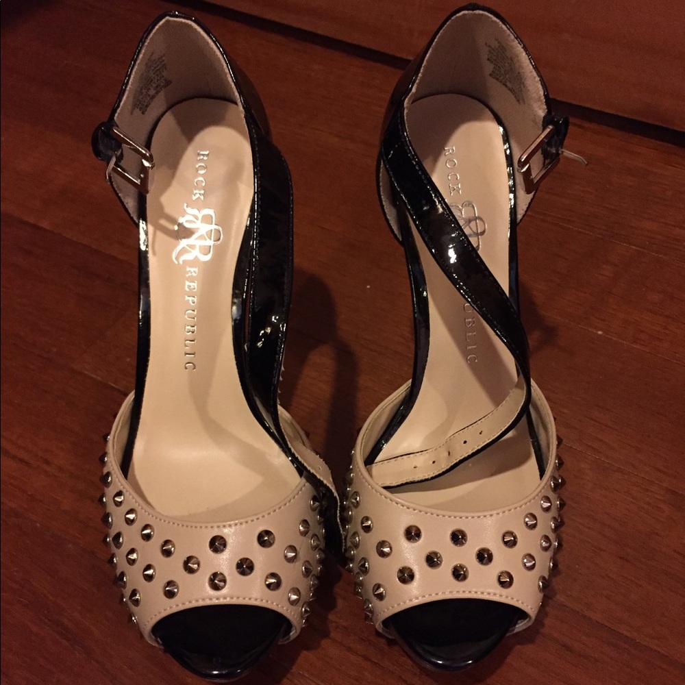 Rock and republic spiked heels