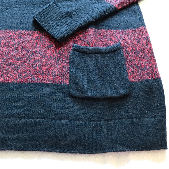 Sweaters - GAP front pocket thick stripe sweater. Sweaters - GAP front pocket thick stripe sweater.