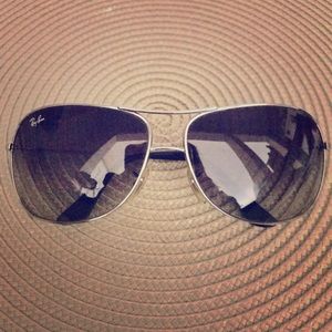 Ray-Ban Aviators - black and silver