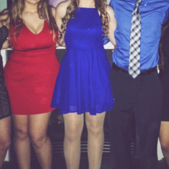 Short dress - Picture 2 of 4