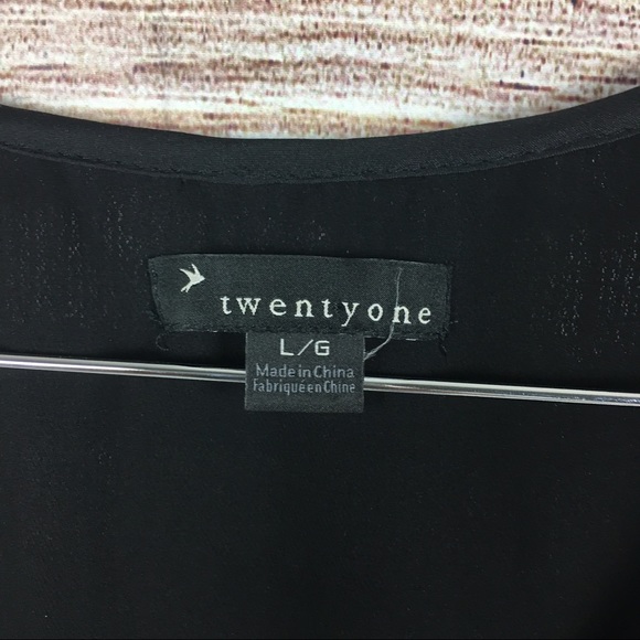 FOREVER 21 Stripes Sparkle Black & Sliver Sequin L - Picture 4 of 4