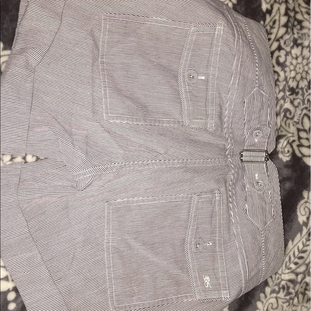 Shorts - Picture 2 of 3