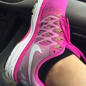 Meet your Posher, Gladys