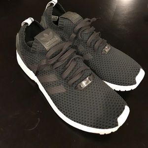 adidas Original ZX Flux Primeknit Sneakers In Gray