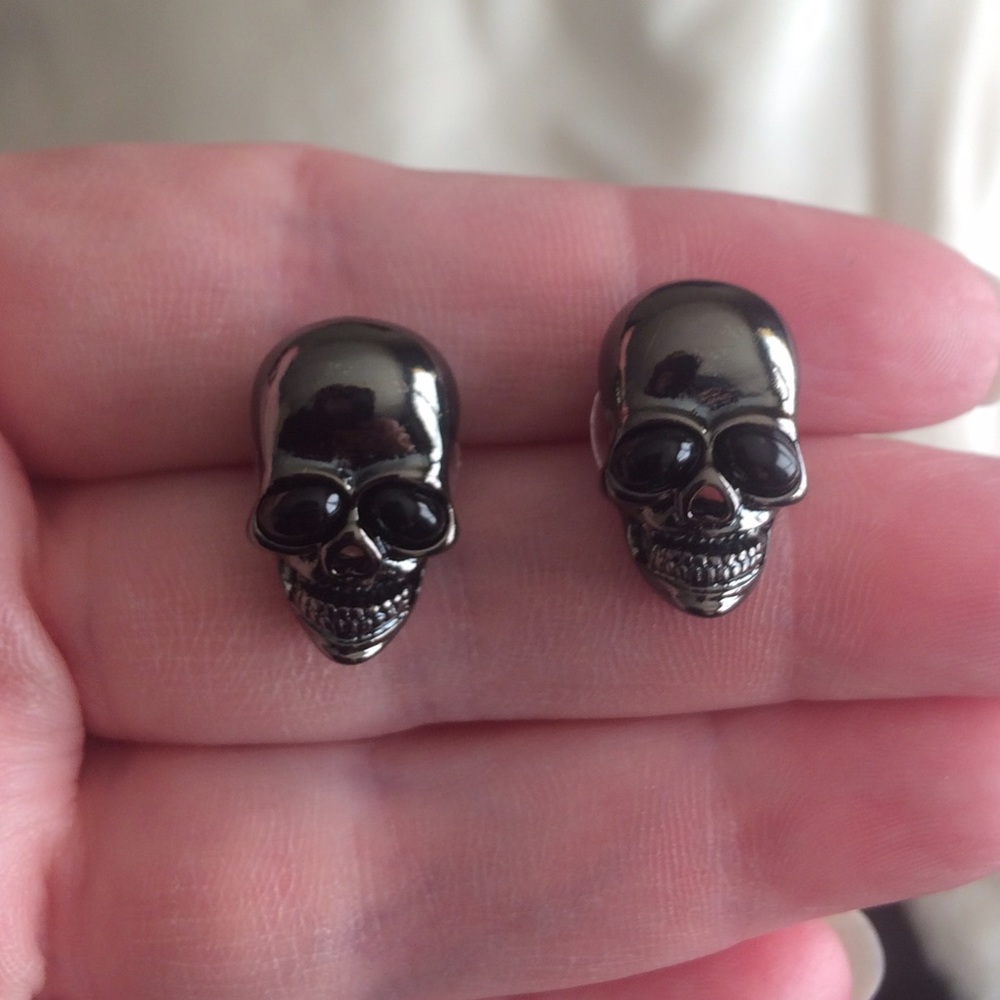 Dark Gunmetal Skull Stud Earrings