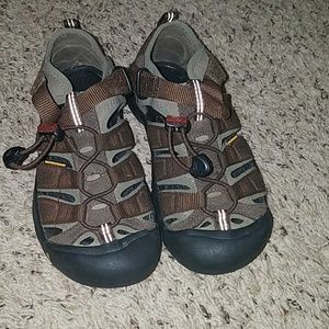 Boys sandals