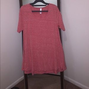 Small Lularoe perfect tee