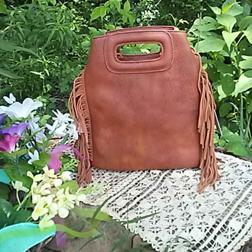 Crossbody bag.   Pink Haley