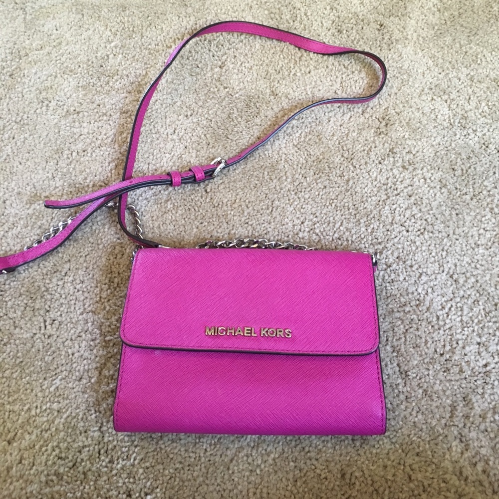 Authentic Michael Kors wallet on a chain!