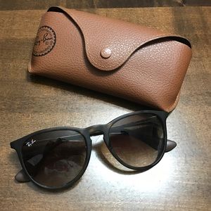 Ray Ban Erikas in tortoise