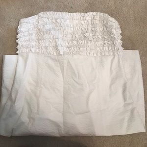 White sleeveless Lilly dress