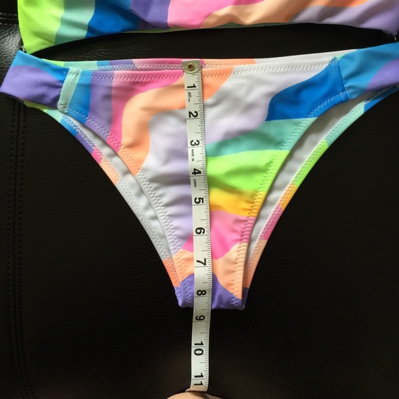 👑NEW👑 candy crush print bikini NWOT 🍬🍬🍬🍭🍭🍭 - Picture 8 of 8
