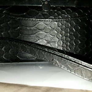 Textured Wallet/Wristlet -Used