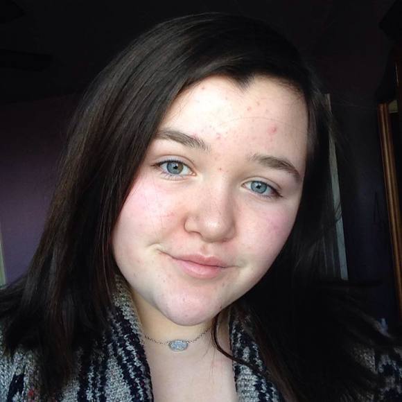 Meet your Posher, Makenzie - Picture 1 of 1