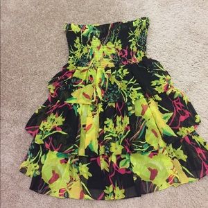 Strapless beach cover up