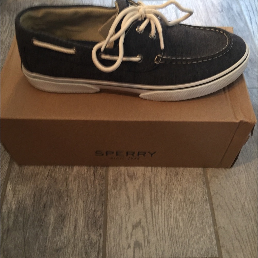Men's sperrys