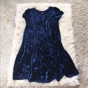 NWT velvet cap sleeve dress