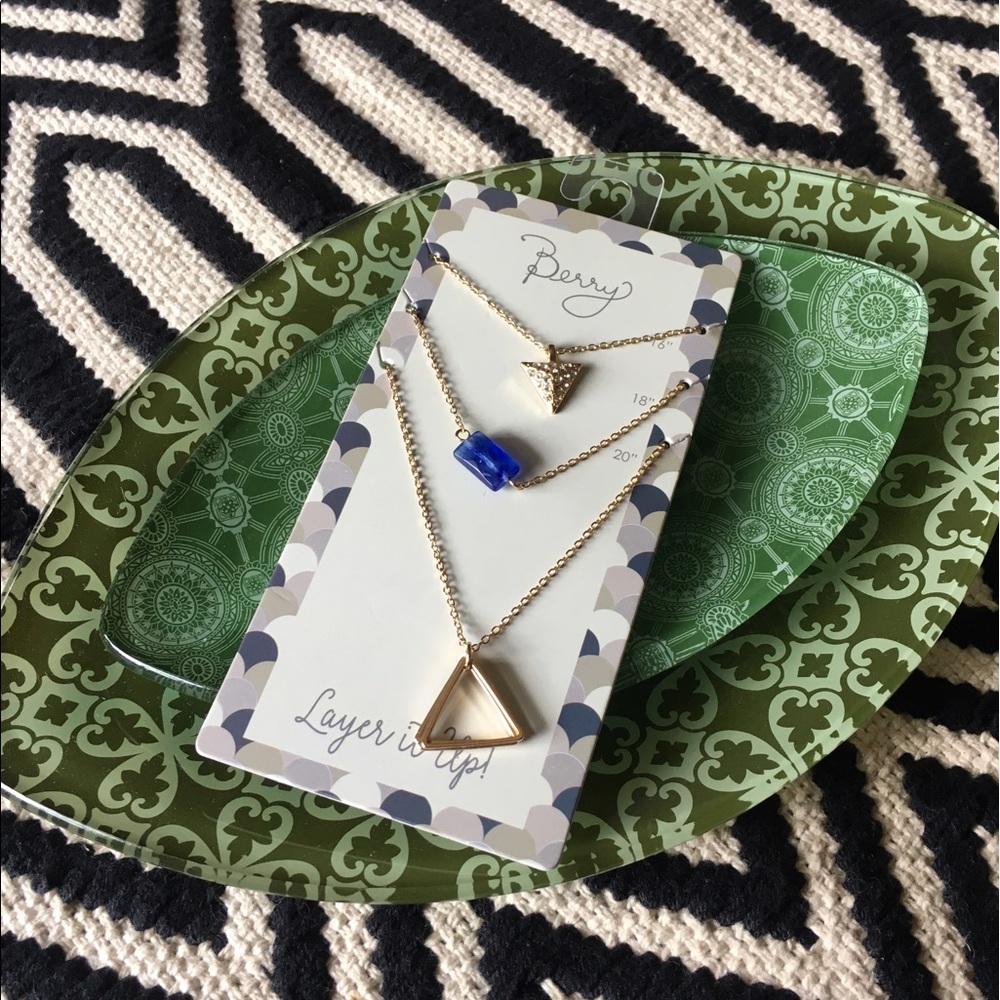 ✨2/$14 multi triangle 3pk necklace - Picture 2 of 5