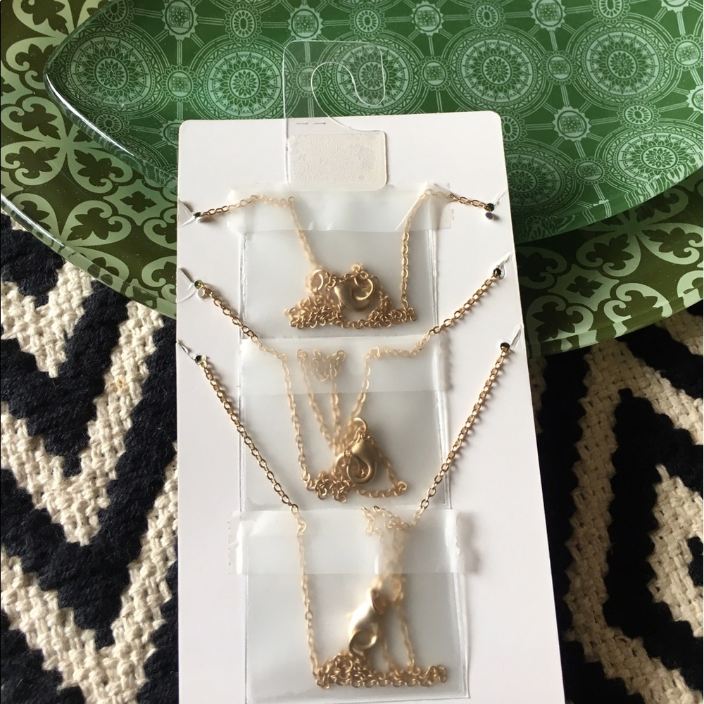 ✨2/$14 multi triangle 3pk necklace - Picture 4 of 5