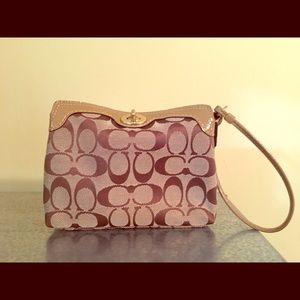 Coach purse/ wristlet, perfect condition