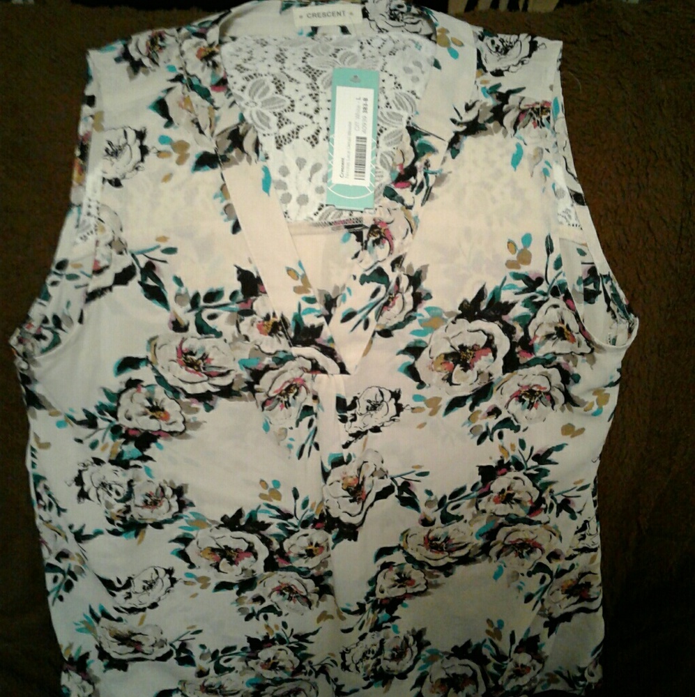 Floral print lace detail blouse