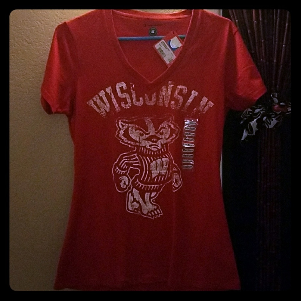 Champion Medium Wisconsin T-shirt