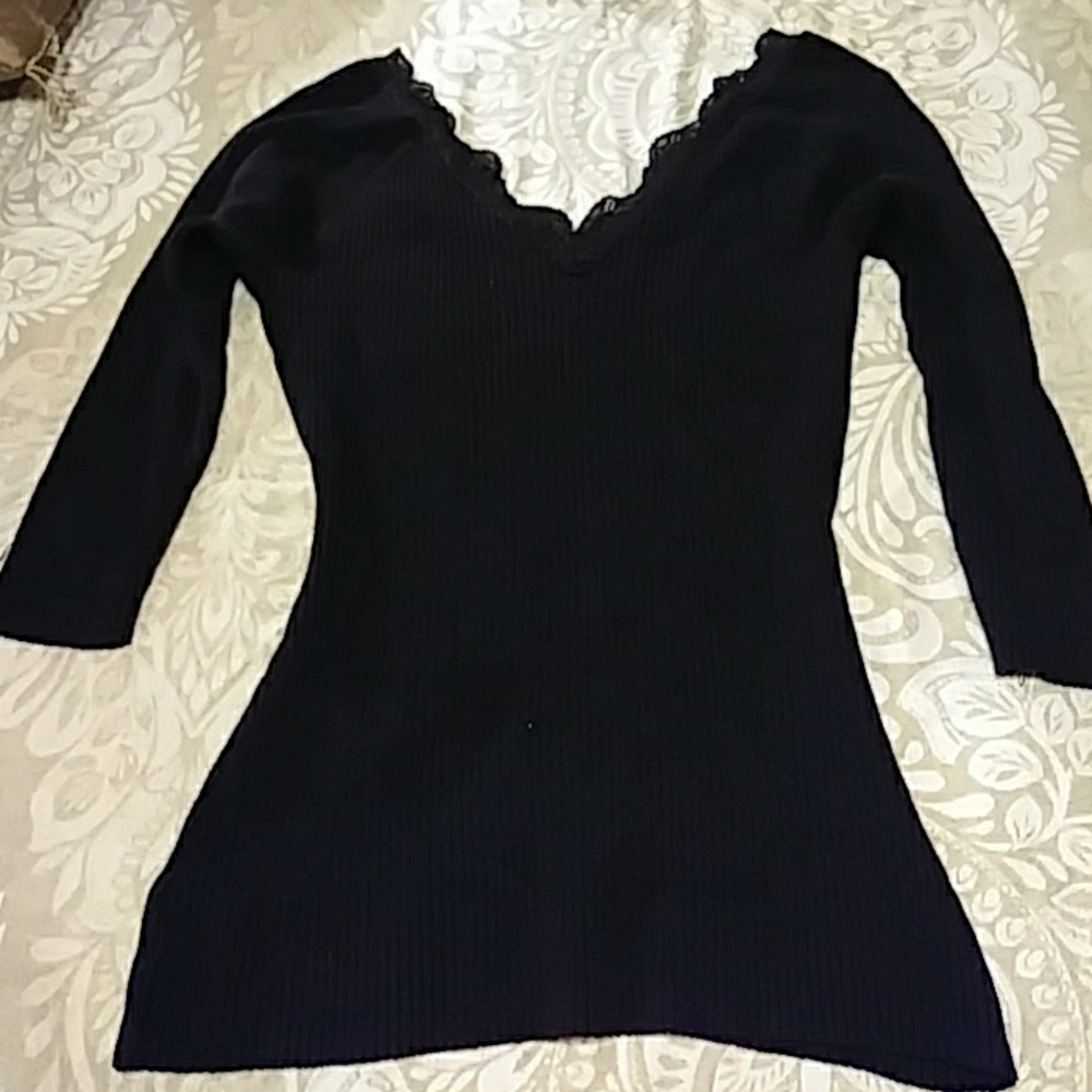 Fitted black & lace sweater