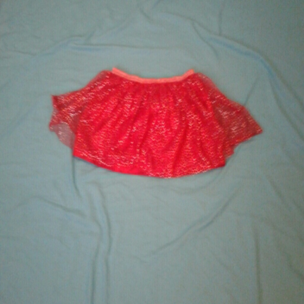 Size 10/12 red holiday time skirt