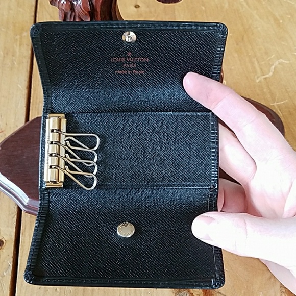 LOUIS VUITTON Key Wallet 💞 - Picture 2 of 4
